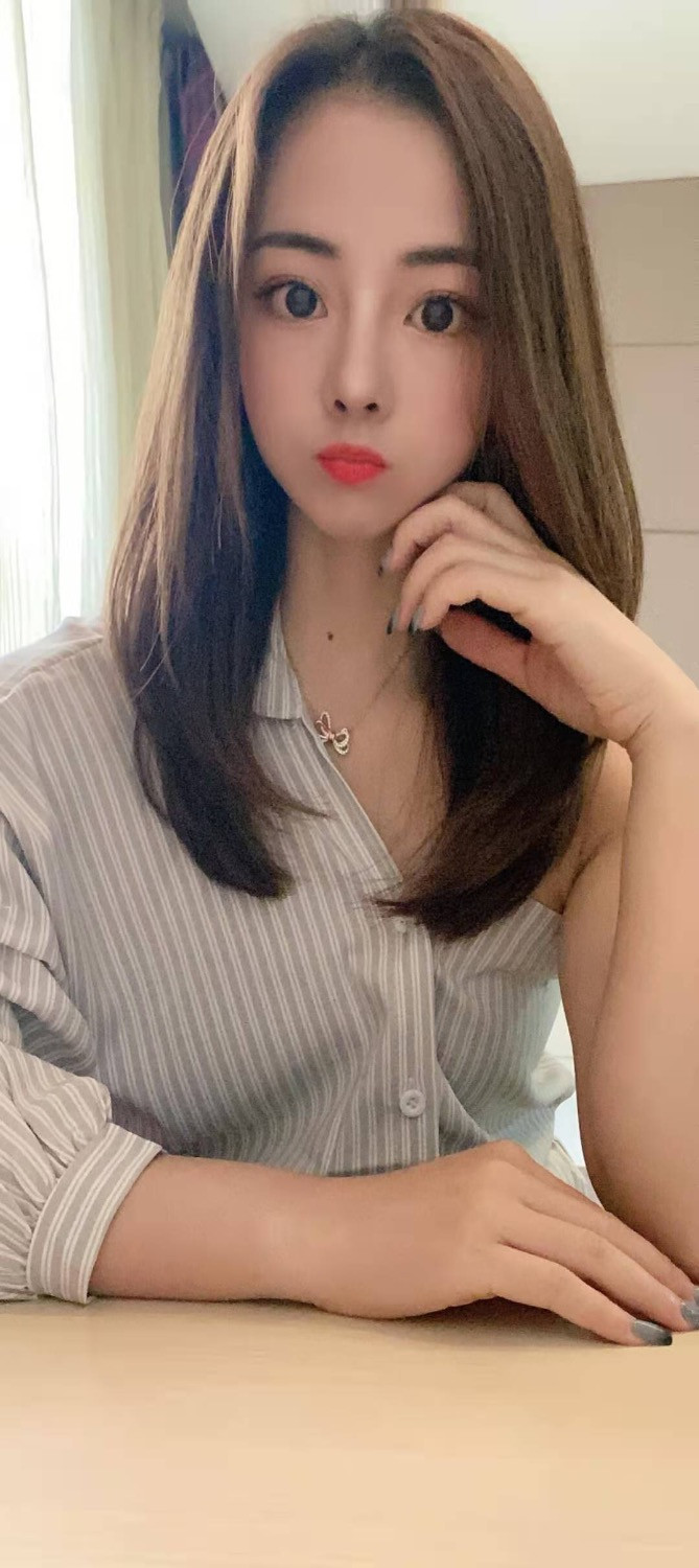 下沙肤白美女 冰欣